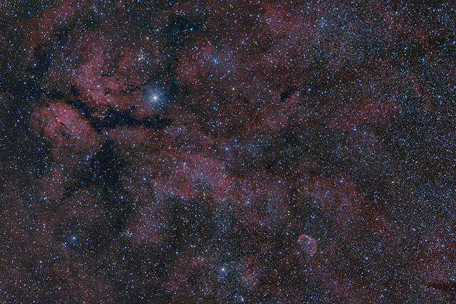Sadr (Gamma Cygni) Wide Field